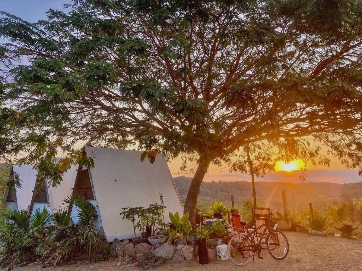 Glamping Tepeyollotl Hotel Troncones Exterior photo